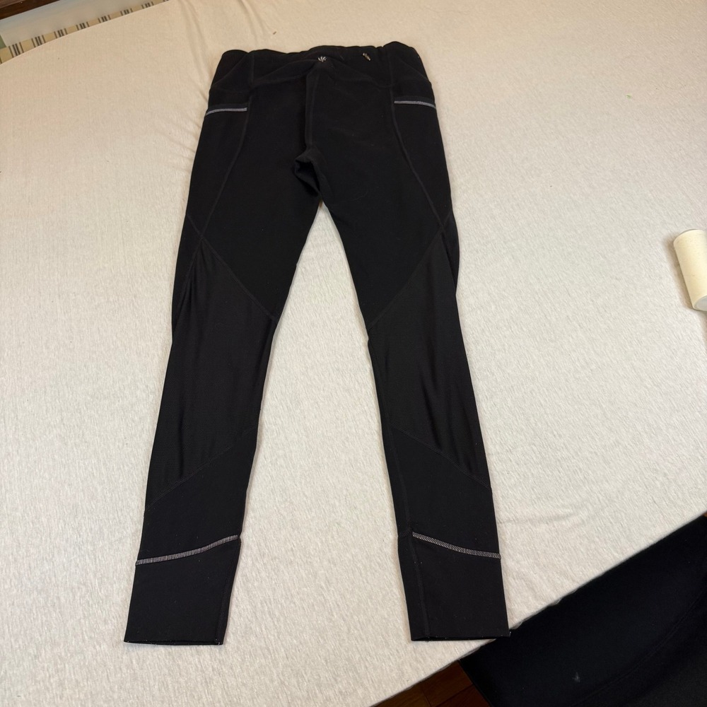 Athleta Medium tall Black Mesh Inset Leggings Activewear‎ Workout Pants Womens - Picture 2 of 5
